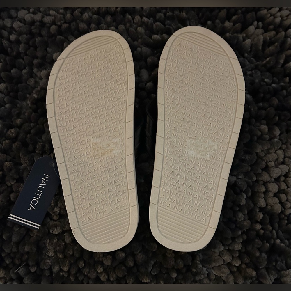New Nautica Black Faux Leather Flip Flops Size 7 - Picture 6 of 6